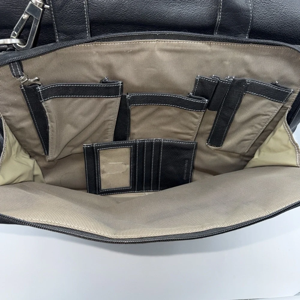 Johnston & Murphy J & M Black Pebbled Leather Briefcase Laptop‎ Messenger Bag